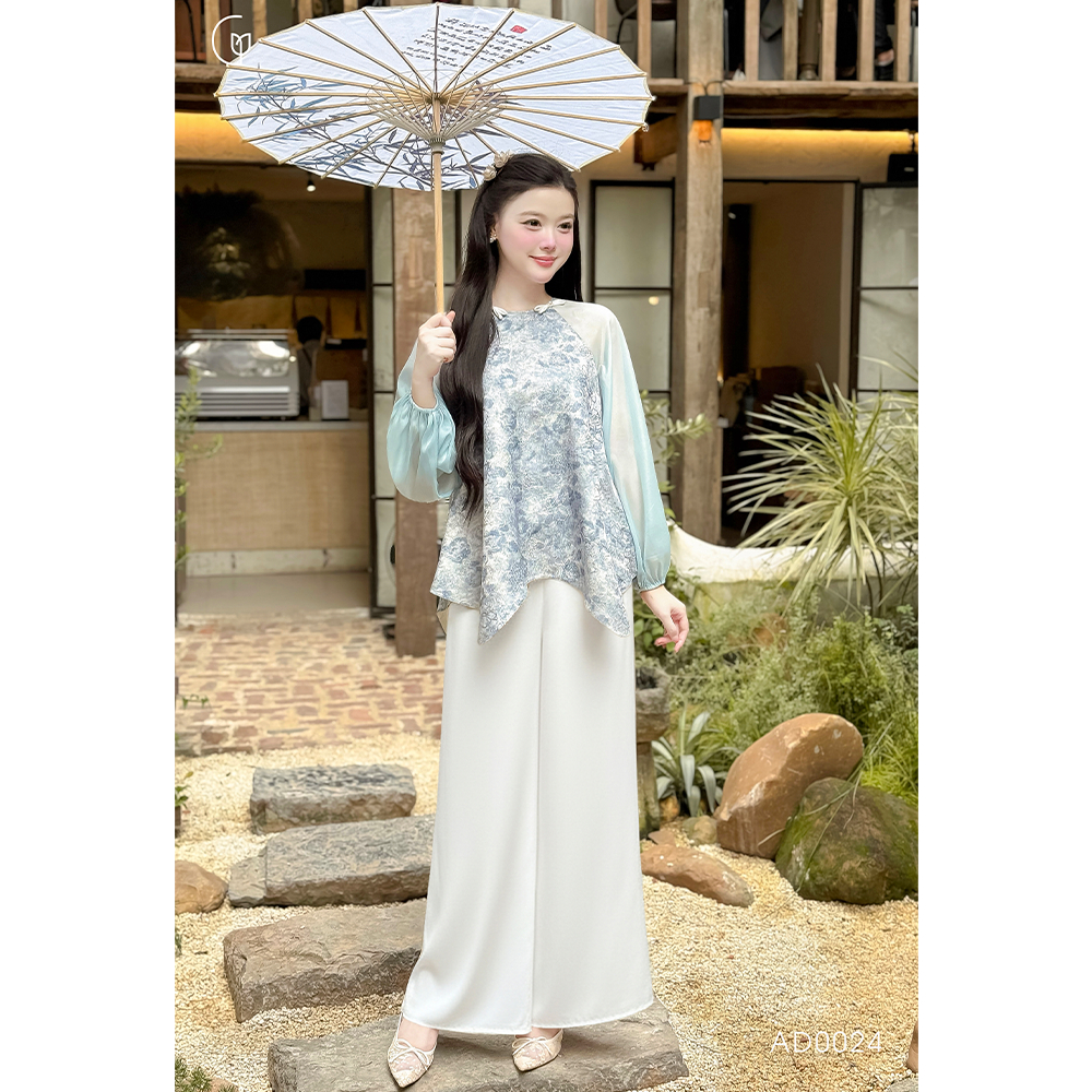 Set đồ truyền thống Giian thiết kế áo cánh rơi, cổ tròn đính nơ cách điệu họa tiết hoa nổi phối quần lụa cao cấp AO0024 | BigBuy360 - bigbuy360.vn