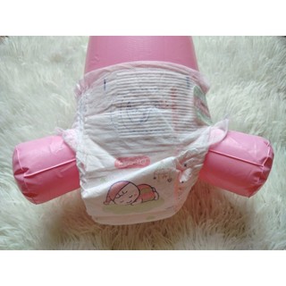 100 Miếng Bỉm/Tã quần mở 1 bên Bobby size NB ( dành cho bé 3 - 5,5kg )