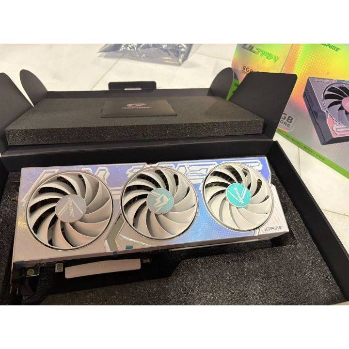 CARD ĐỒ HỌA COLORFUL 4060TI ULTRAWHITE 8G