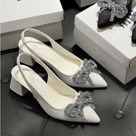 GIÀY CAO GÓT MŨI NHỌN ĐẾ VUÔNG 7 CM NƠ ĐÁ SANG TRỌNG - D60