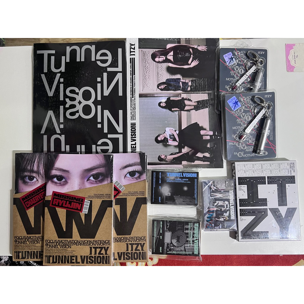 ALBUM ITZY - [ Tunnel Vision ]