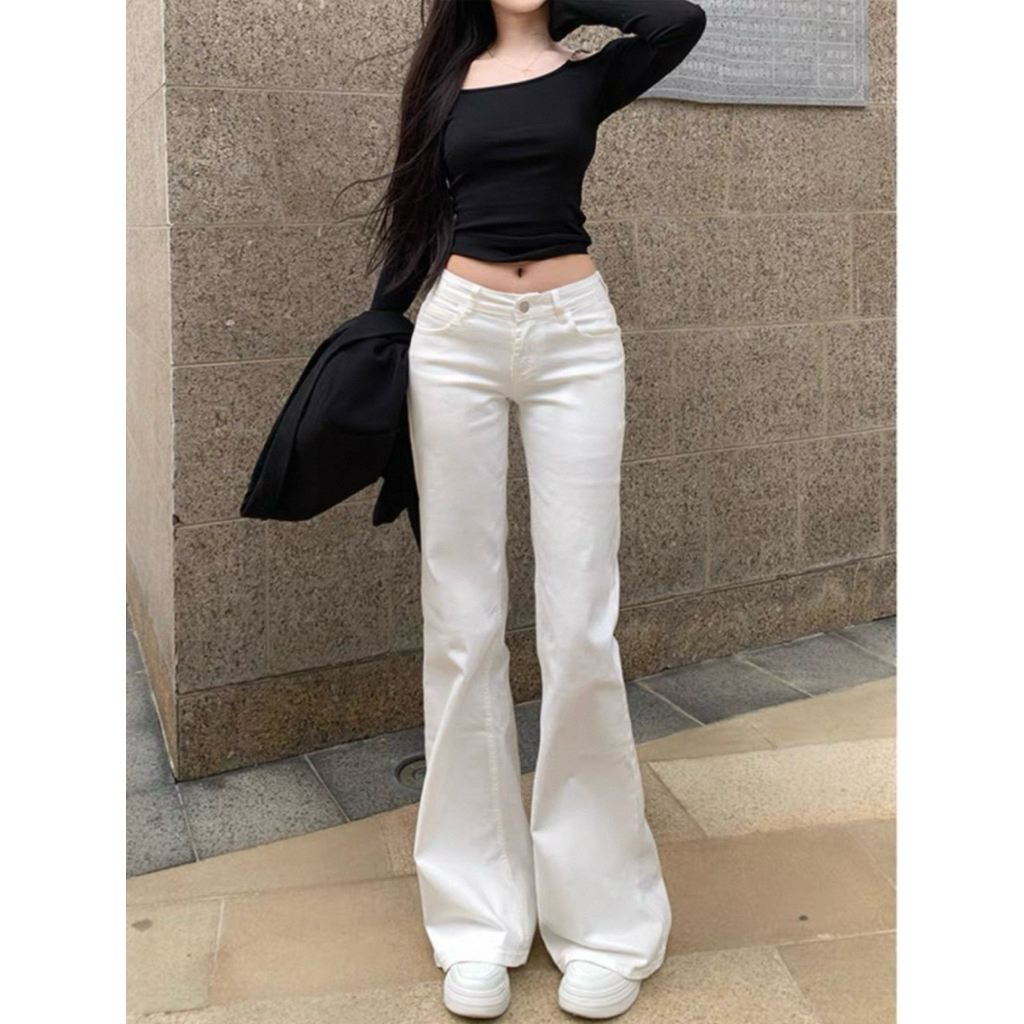 Quần Jeans Nữ màu Trắng ỐNG LOE Form rộng dài Chùm Chân Lưng thấp Hách Dáng Quần Bò Nữ ống Rộng Loe chất liệu Jeans Mềm | BigBuy360 - bigbuy360.vn