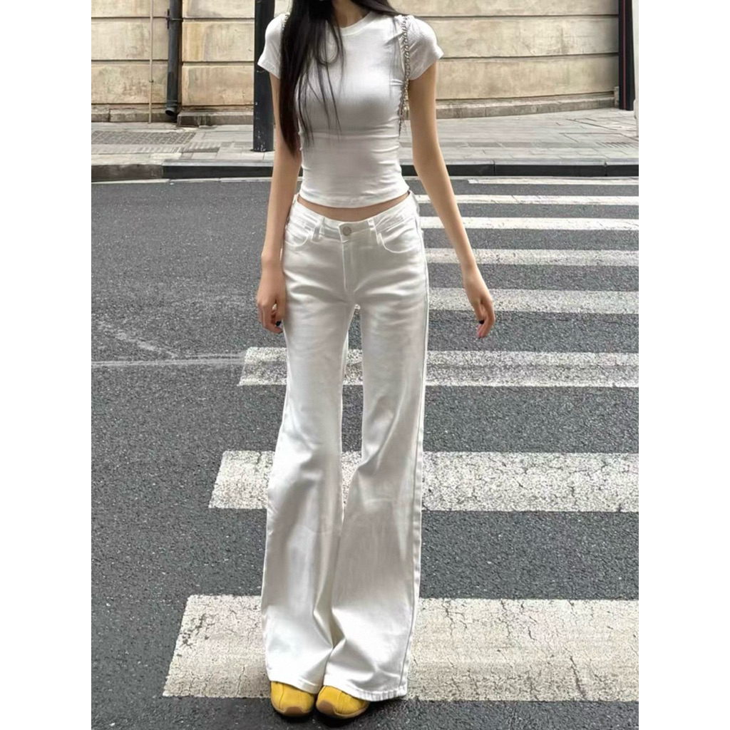 Quần Jeans Nữ màu Trắng ỐNG LOE Form rộng dài Chùm Chân Lưng thấp Hách Dáng Quần Bò Nữ ống Rộng Loe chất liệu Jeans Mềm | BigBuy360 - bigbuy360.vn
