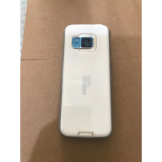 Vỏ nokia n78 đen, trắng kèm phím đen!