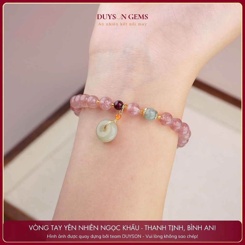 Vòng tay chuỗi thạch anh dâu hồng mix đồng điếu khấu bình an Ngọc bích Hòa Điền Duyson Gem