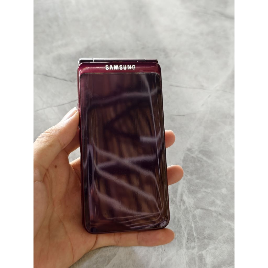 Nắp gập Samsung Folder 2 đỏ đô 2019 (2/16GB) bản 1 sim 97%