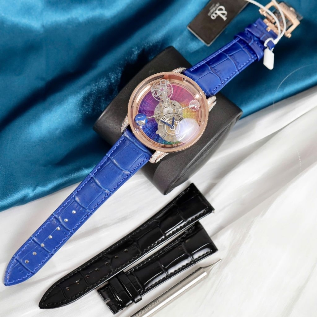 ĐỒNG HỒ NAM JACOB & CO BỘ MÁY TOURBILLON TÍCH HỢP TUYỆT ĐẸP
Mời Ae Thích Sự Độc Lạ 🥰