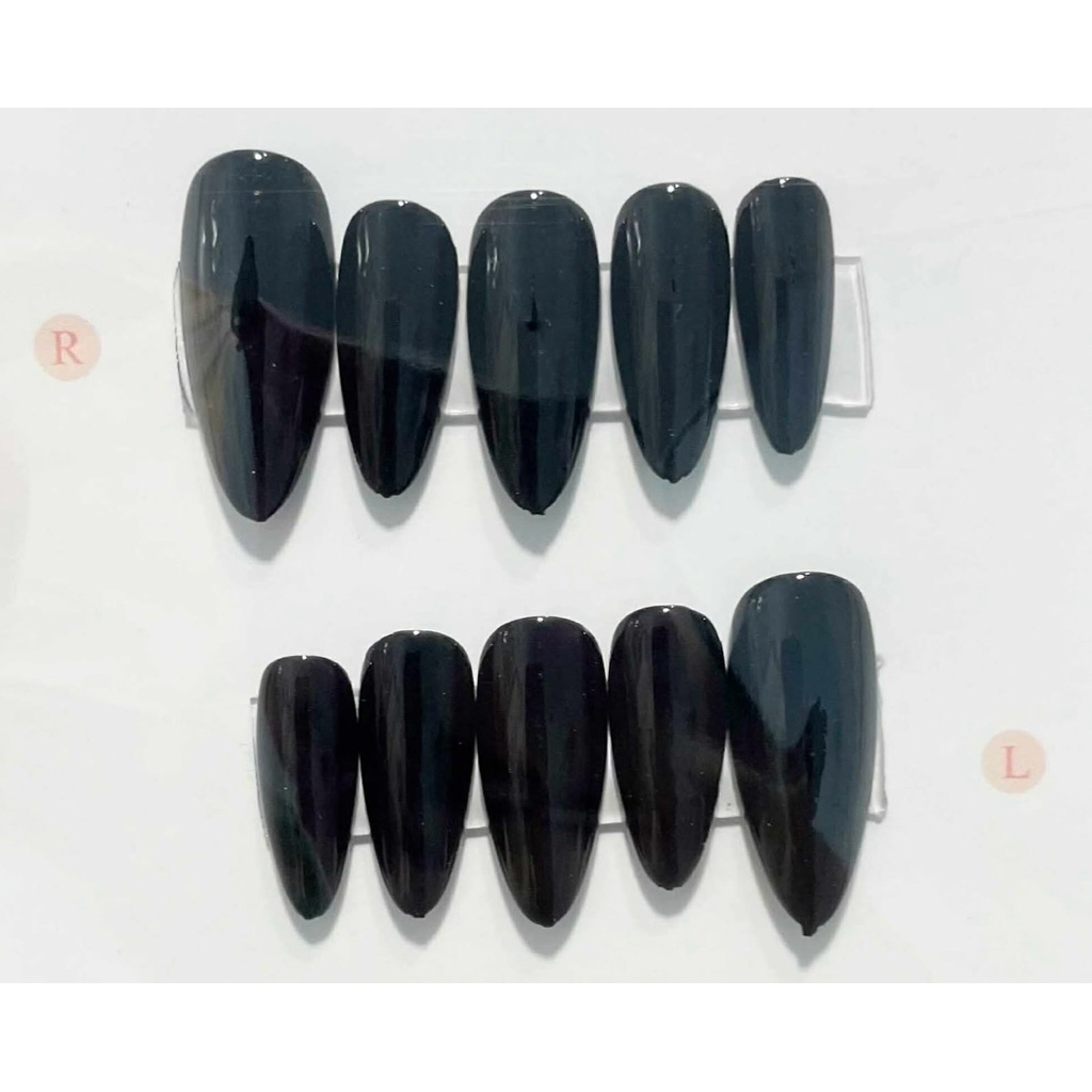 Nailbox thiết kế, đen bóng sang trọng M08