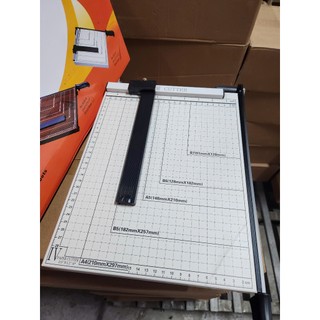 Bàn (kim loại) xén giấy khổ A4 (kích thước 250x300mm)