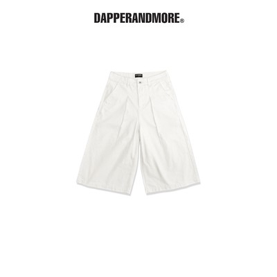 Quần Short Jeans DAPPERANDMORE "DENIM JORT PLEAT" Form Lửng Xếp Ly - White