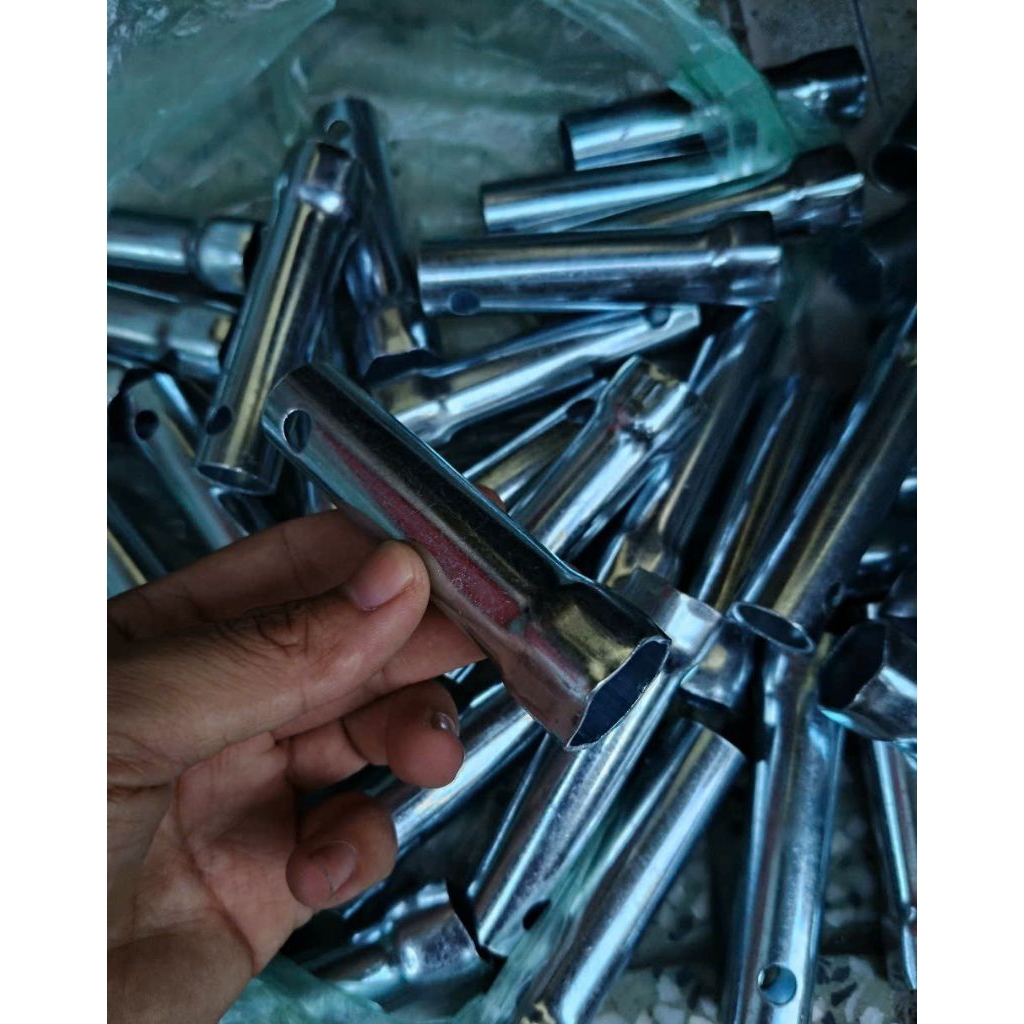 tuýp mở bugi, típ mở bugi máy nổ