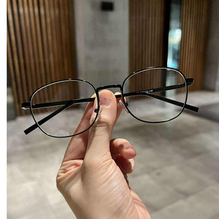 Kính gọng mắt vuông đẳng cấp