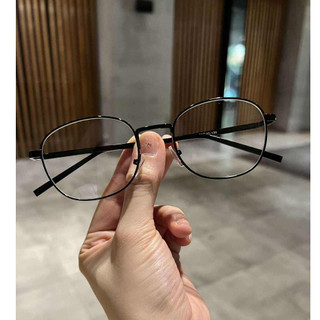 Kính gọng mắt vuông đẳng cấp