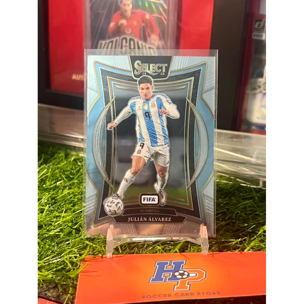 Thẻ bóng đá Julian Alvarez Terrace Panini Select 2024/25