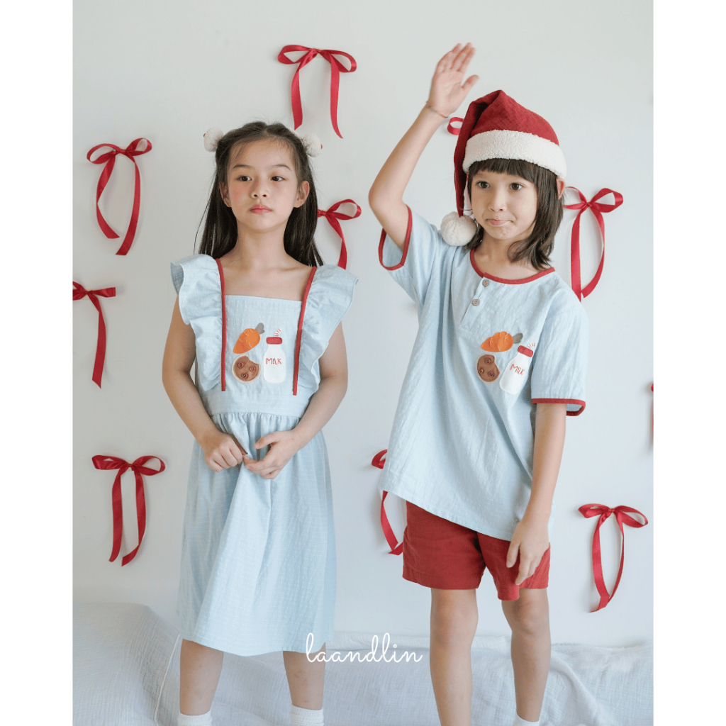 Cookies, Milk and Carrot - LAANDLIN - Đầm Bé Gái/Set Áo Quần Bé Trai Họa Tiết Giáng Sinh Cho Bé 6 Th