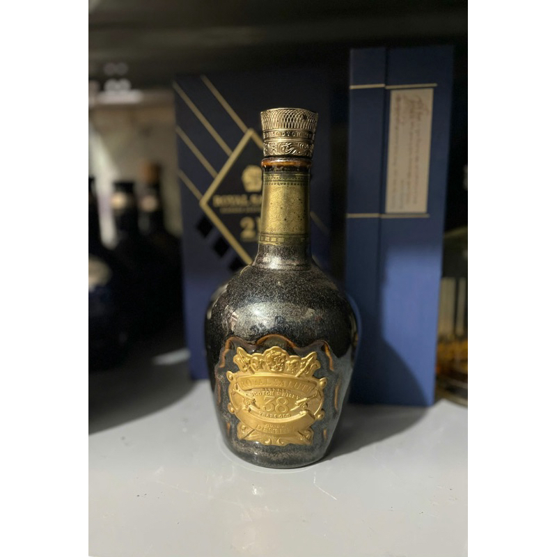 vỏ chai chivas38 năm