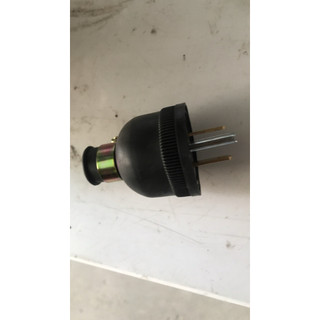 Phích cắm 3 chấu 15A cho máy phát nội địa nhật
