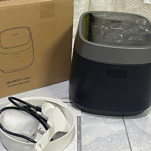 Nồi cơm cao tần Panasonic 1.5 lít SR-HN151KRA (Hàng trưng bày), 1180W, Bảo hành 12 tháng