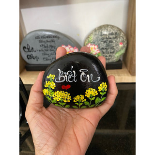 Hòn đá biết ơn mẫu Biết Ơn tặng kèm đế trưng bày