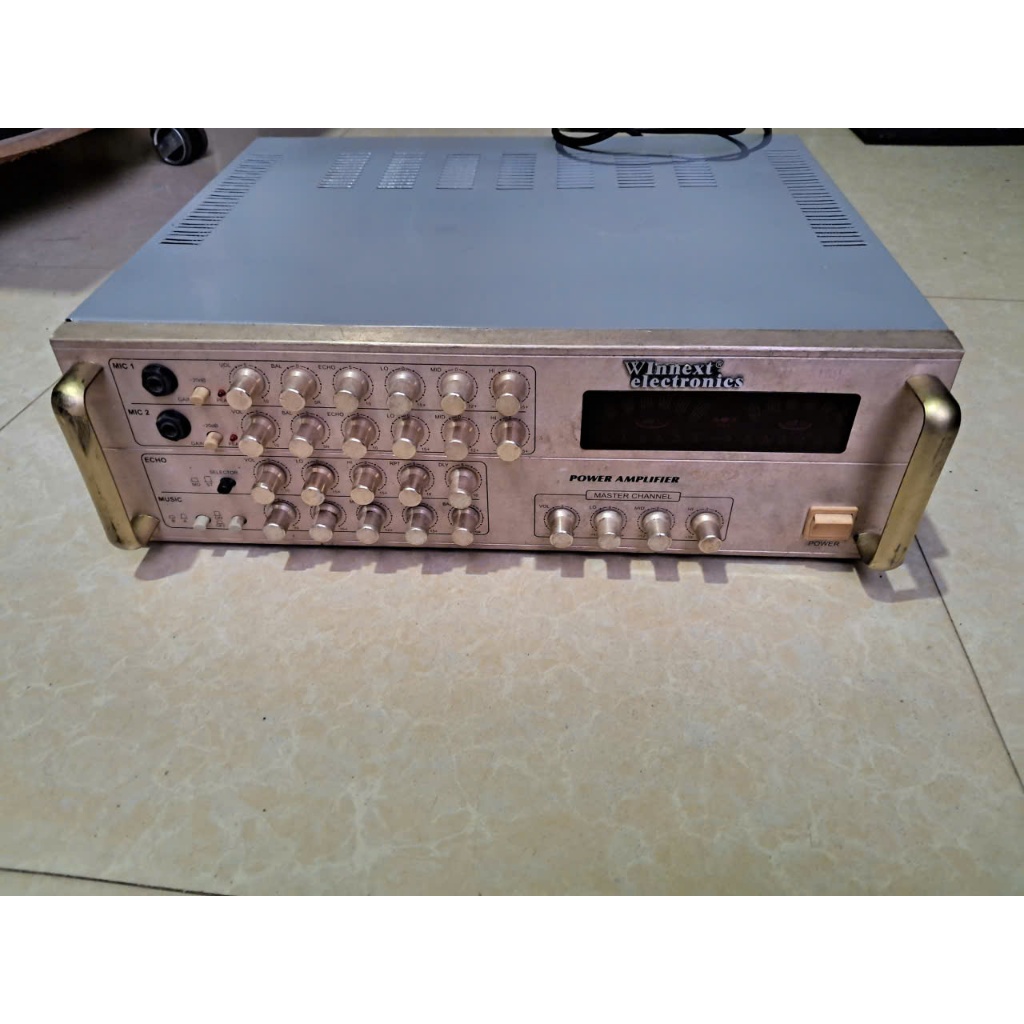 âm ly cũ đã qua dụng - Hiệu: WInnext - 4 sò (D718 - B688) bán thanh lý