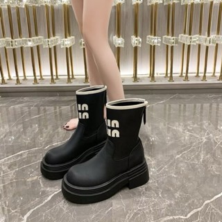 Giày Boot nữ cổ cao đế bằng dễ đi Boot Da Nữ Cổ Cao Thời Trang Khuy Bấm và Khóa kéo Tiện Lợi H888