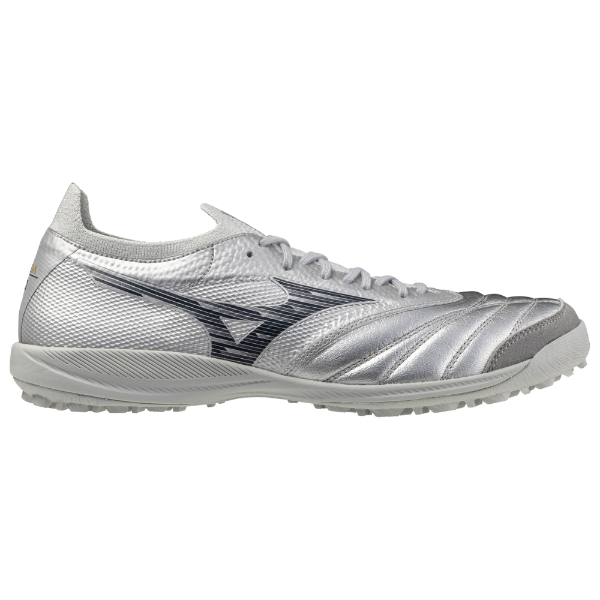 Giày đá bóng Mizuno Morelia Neo Sala Beta TF Platinum Silver – Sang Trọng & Hiệu Suất Đỉnh Cao