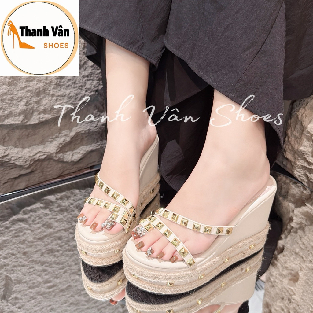 Dép xuồng bánh mì viền cói tán đinh cao 12 phân(D0392)