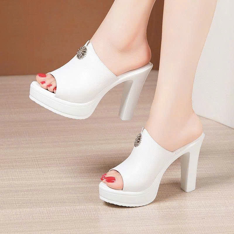 DÉP CAO GÓT HOA ĐÁ TRẮNG ĐEN CAO 10P – THANH LỊCH & TINH TẾ