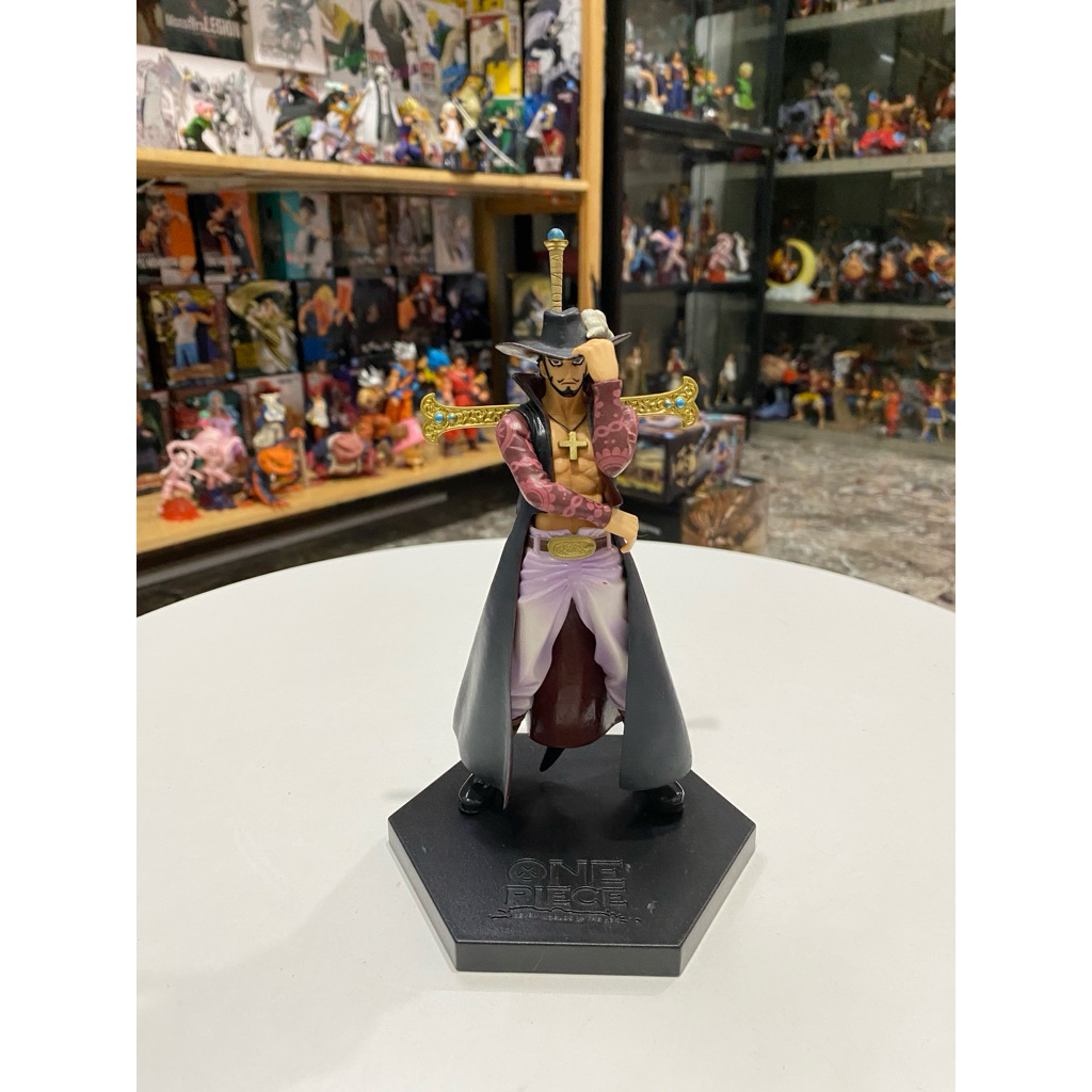 Mô Hình Mihawk dx gãy kiếm đã keo