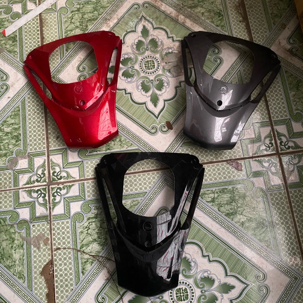 Mặt nạ trước xe Ez110 zin SYM xả kho