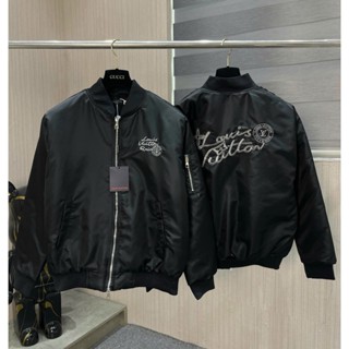  Áo Khoác Gió Nam Nữ Eo Vì Logo In Nhiệt Tay Phối Khóa Chất Liêu Gió 2 Lớp Form Dáng Boy Phố Hottrend 2025 