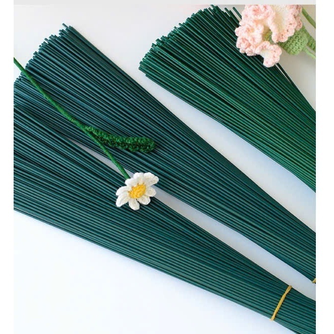 que kẽm bọc nhựa nhiều kích thước làm thân hoa giả