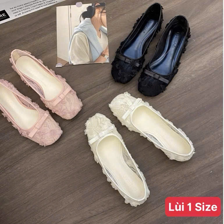 [FORM  RỘNG LÙI 1 SIZE] Giày Búp Bê Ren Thêu Hoa Hồng Nổi Phong Cách Nhẹ Nhàng Nữ Tính Mã V027