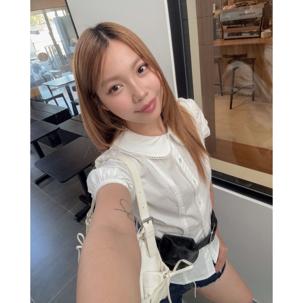 TheBlueTshirt - Áo sơ mi tay phồng ôm eo cổ sen cho nữ - Jennie Shirt- Women | BigBuy360 - bigbuy360.vn