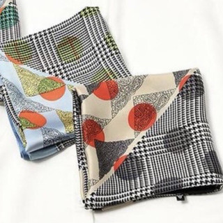 Khăn choàng cổ lụa vuông bi lớn size 70x70cm