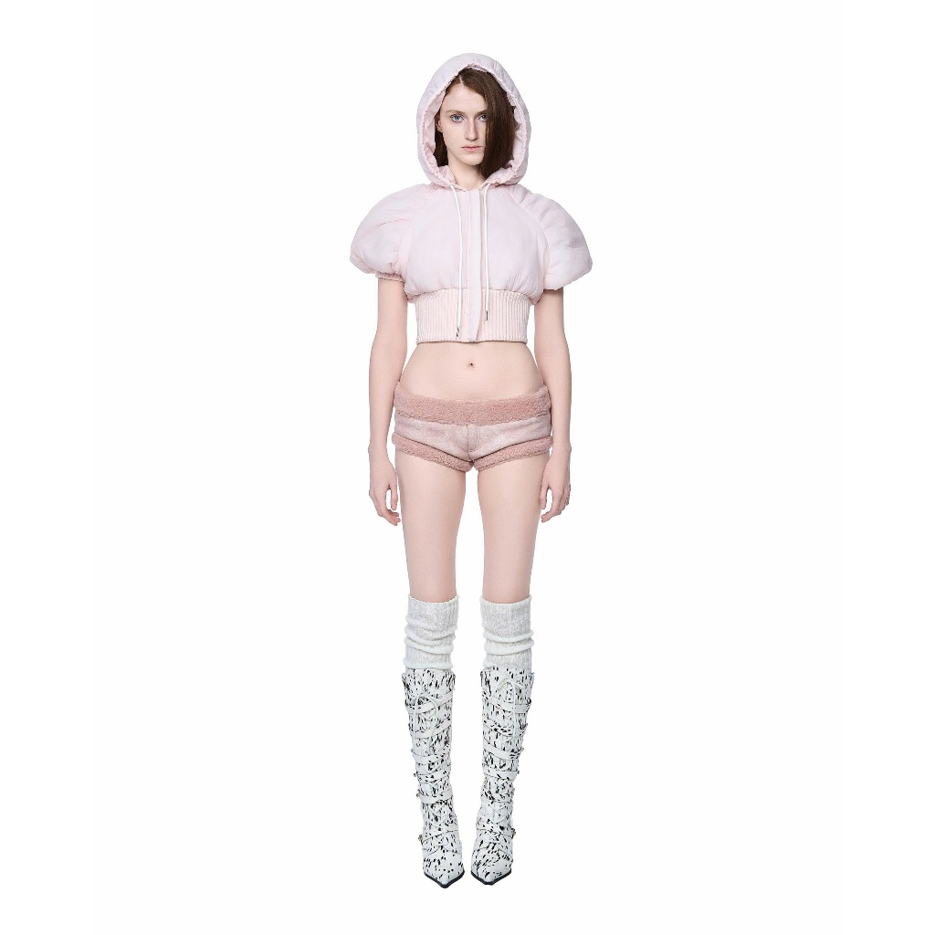 LSOUL - Áo Hoodie Croptop Tay Bồng Cá Tính + Quần Short Co Giãn Pinky Set A25052817