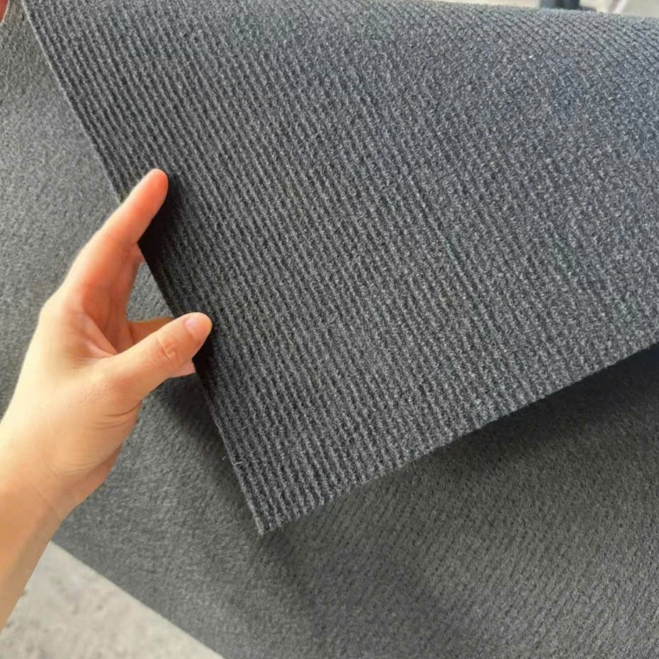 Gợi ý 6 mẫu thảm trải sàn văn phòng đẹp, giá tốt