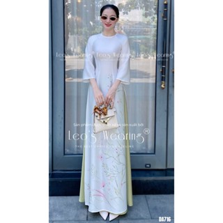  DA716 LEOSWEARING Áo dài lụa cổ tròn tay lửng hoa trắng phối quần lụa xanh cốm 