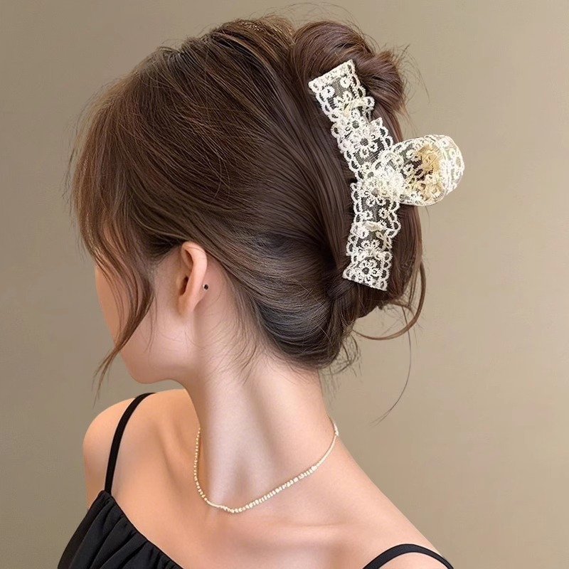 Kẹp Tóc Cá Mập Bọc Vải Ren Sang Trọng Xinh XắnPhụ Kiện Tóc Nữ Empoli
