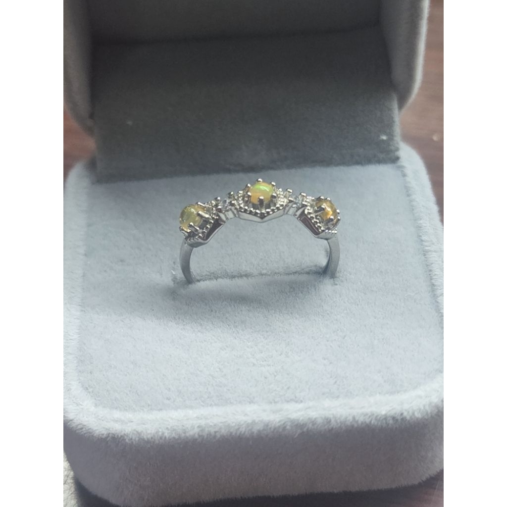 Nhẫn bạc 925 đính đá opal tự nhiên