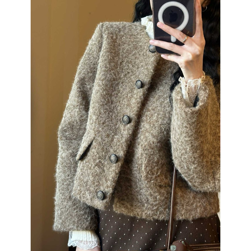 Áo Khoác Dạ Tweed Bông Xù Dáng Ngắn Cổ Tròn Túi Nắp 3 Màu Nâu,Kem,Đen diện thu đông siêu xinh-Dành Cho Nữ | BigBuy360 - bigbuy360.vn