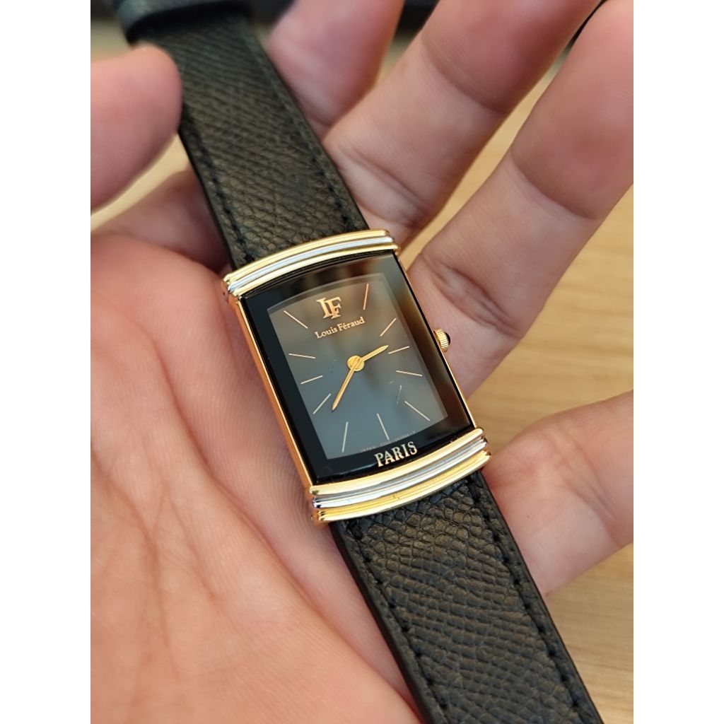 Đồng hồ nữ tank Citizen, size 20x30.