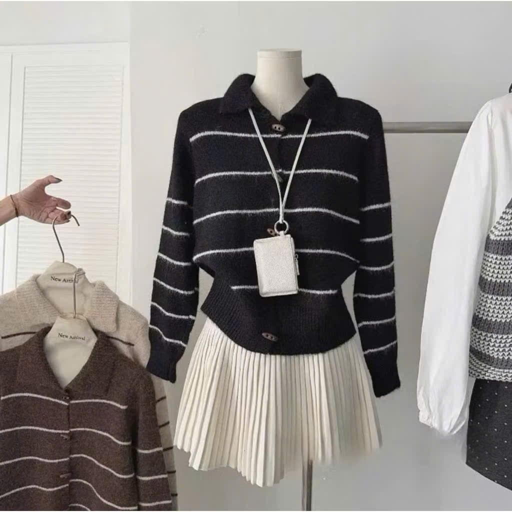 Áo Cadigan Len Lông Thỏ, Áo Len Dệt Kim Phối Sọc Ngang Kèm Hàng Cúc Sừng Dáng Dài Hàng Qccc Phù Hợp Với Mọi Lứa Tuổi | BigBuy360 - bigbuy360.vn