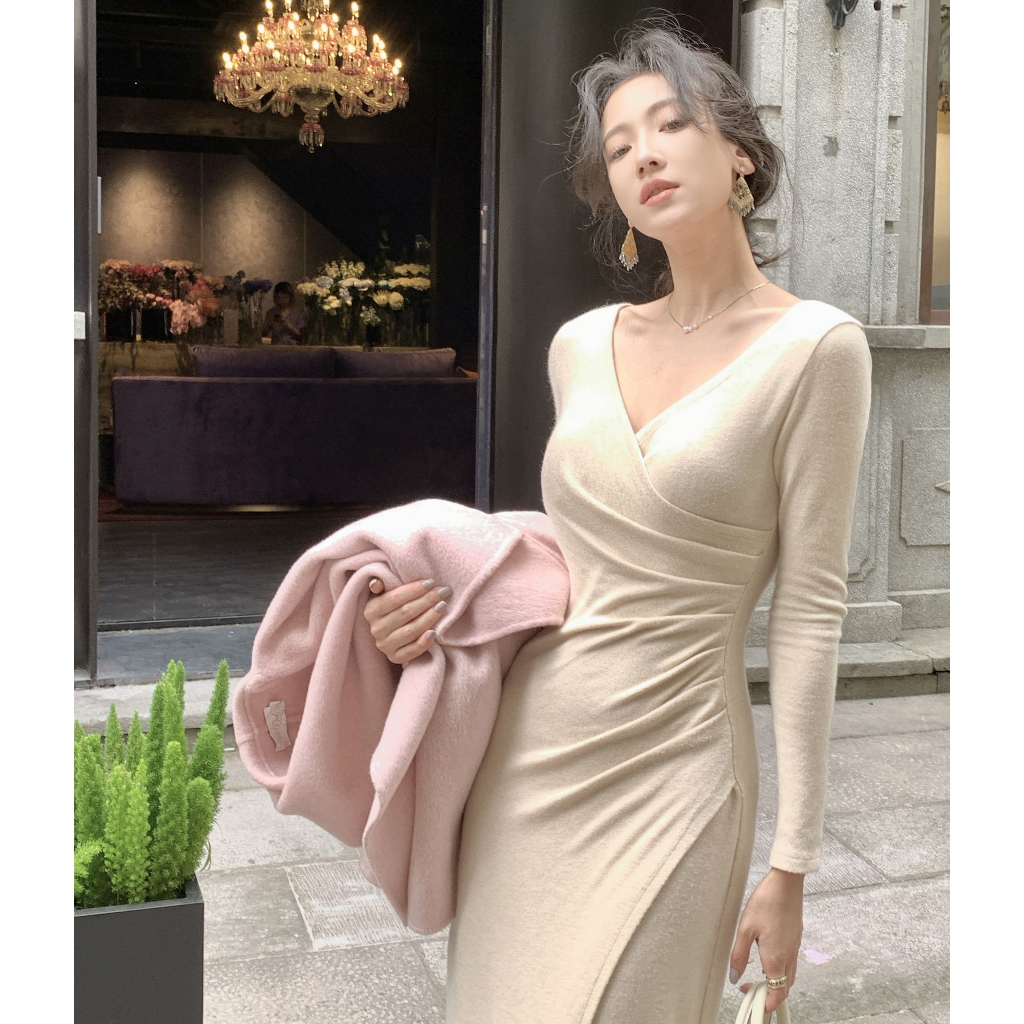 Đầm nữ dài tay Mila cổ V dáng dài quấn nhún eo, vạt chéo tôn dáng chất thun len Mỹ ôm body quyến rũ mặc dự tiệc đi làm | BigBuy360 - bigbuy360.vn