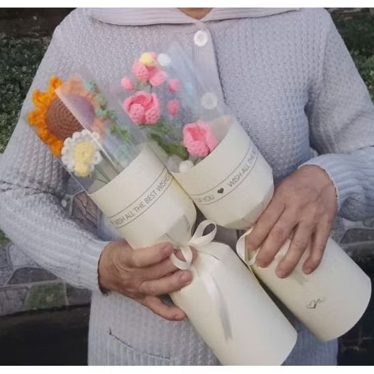 Hoa Len Handmade Tặng Quà – Bó Hoa Len Trong Hộp Ống – Hoa Hướng Dương / Hồng / Hoa Mini