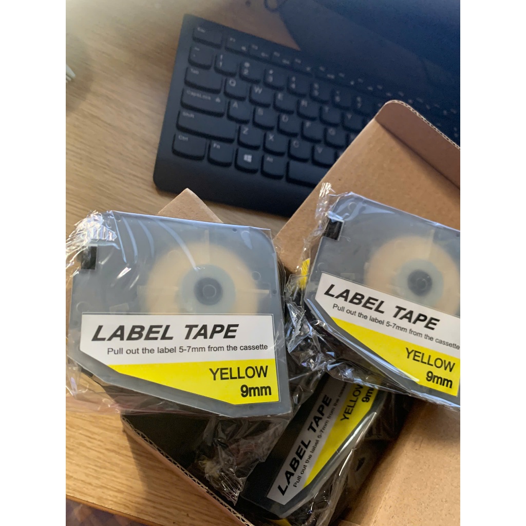 LM409YL nền vàng nhãn in LK320