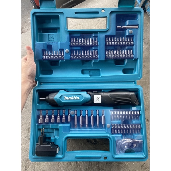 Máy vặn vít pin MAKITA DF001DW ( 3.6V )