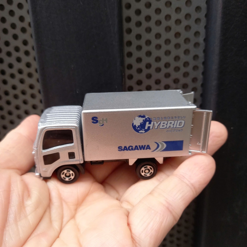 Mô hình xe tomica không hộp, Isuzu ELF