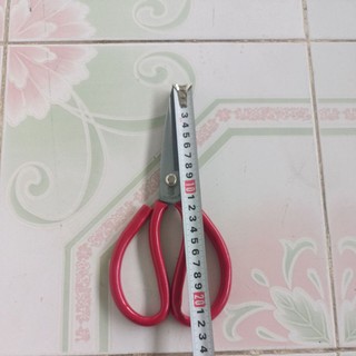 kéo làm cá, cắt gà cán đỏ