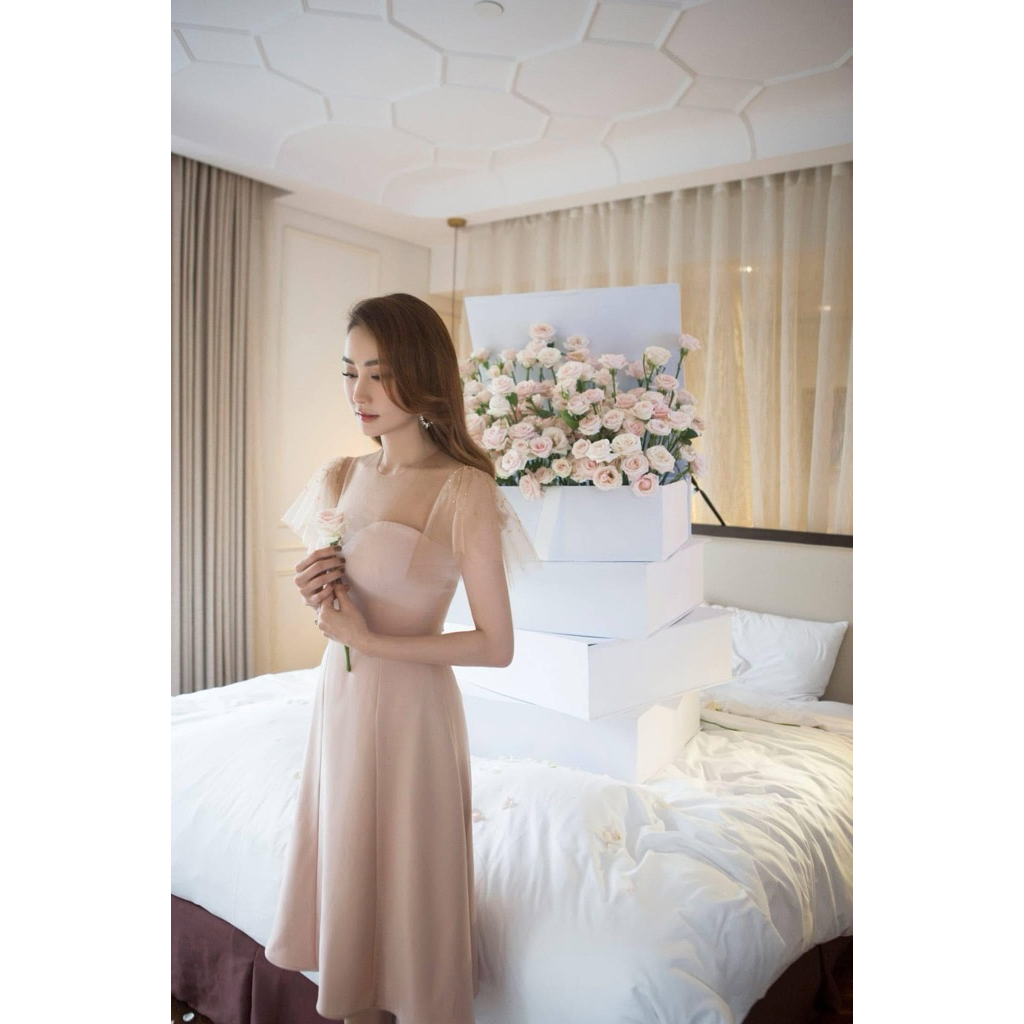 Thanh lý đầm ELPIS Clothing size M newtag